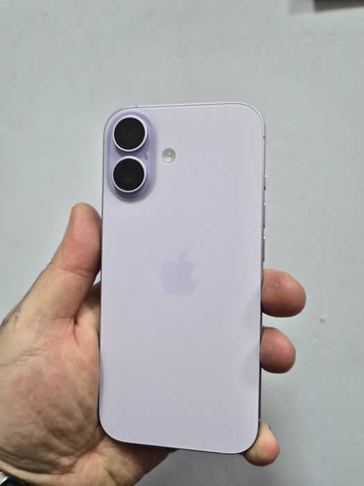 Продам iPhone 17 идеал состояние