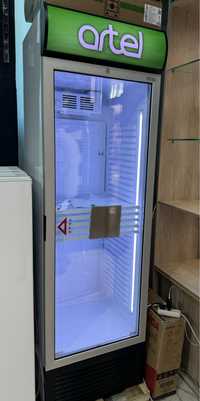 Продается витринные холодильники