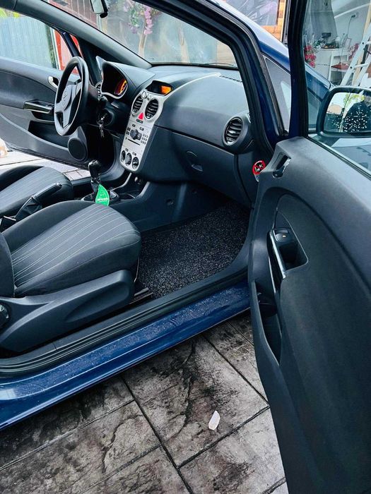 Vand opel corsa motor1000 benzina