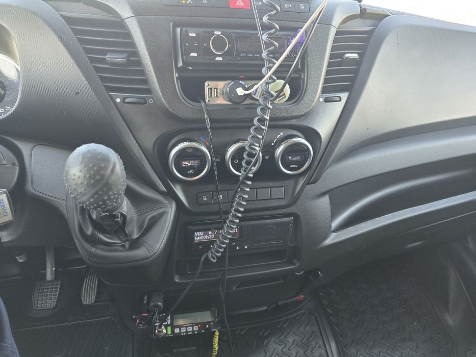 Platforma auto IVECO 52C18