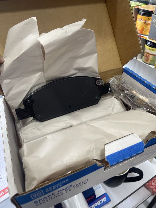 Tahoe 1 калодка передный