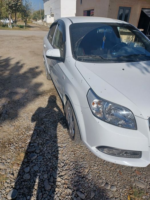 Ravon oq kiraska toza moshina òzimni otimga yuriganiga kiraskasiga jav