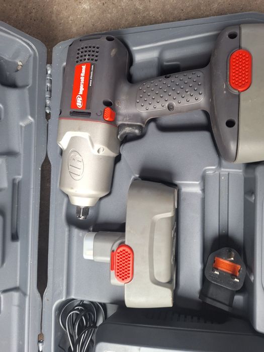 Vand Pistol pentru desfacere roți IR