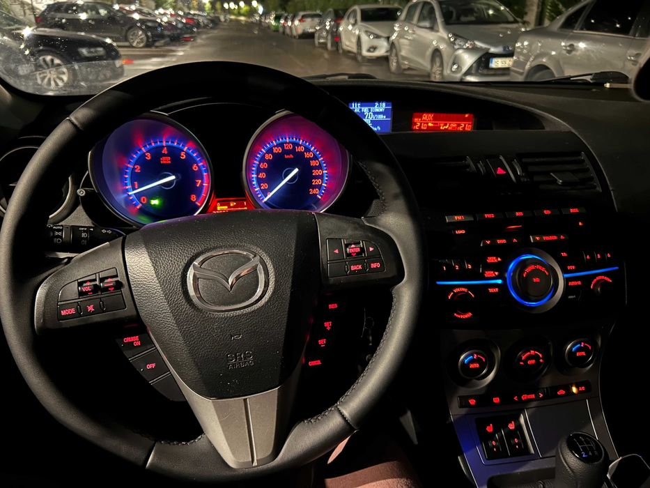 Mazda 3 1.6 Benzină – Compactă, fiabilă, ideală oraș / navetă