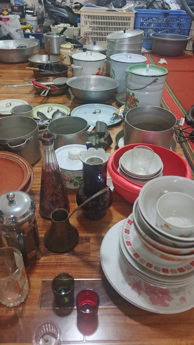 Продам кухонную утварь оптом не большой торг уместен