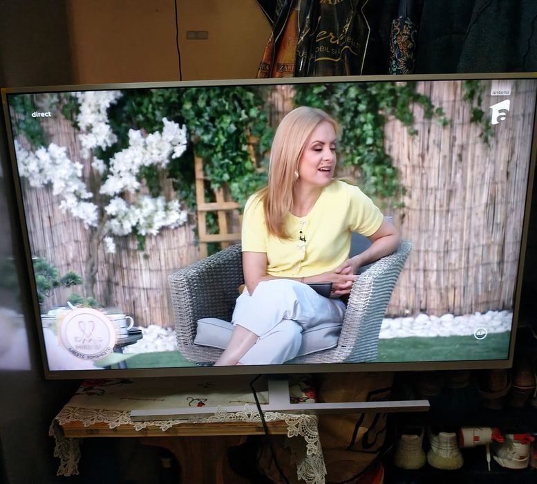 Televizor Smart cu ambilight