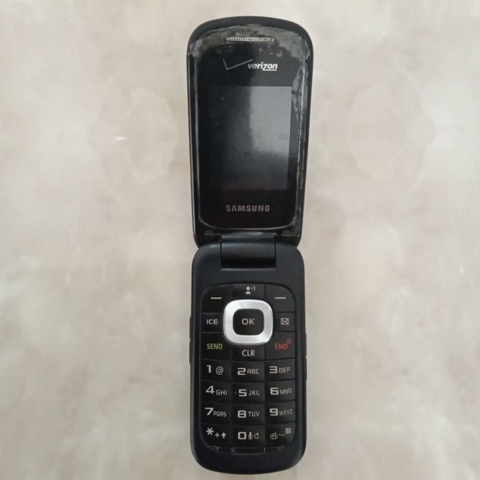 Срочно продам Samsung gusto