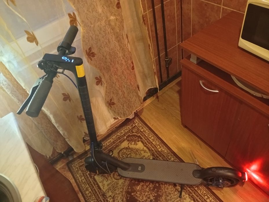 Schimb trotinetă electrică xiomi mi scuter 3 cu calculator