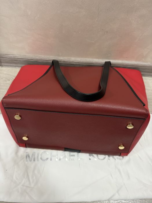 Дамска чанта Michael Kors