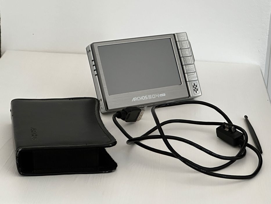 Archos 604 WiFi media player