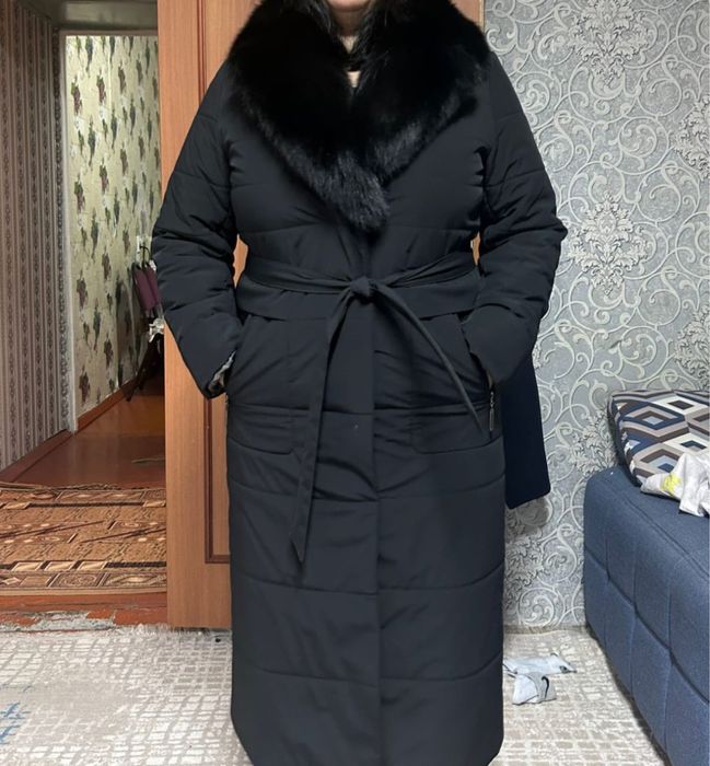 Пуховик удлиненный женский новый.