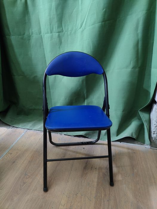 Продам стулья складные