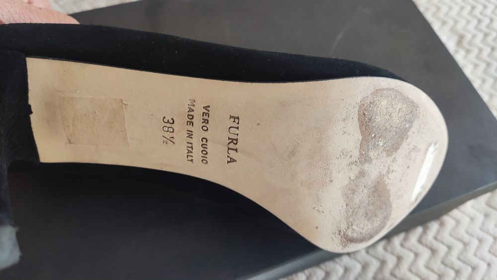 Furla Много елегантни обувки на ток