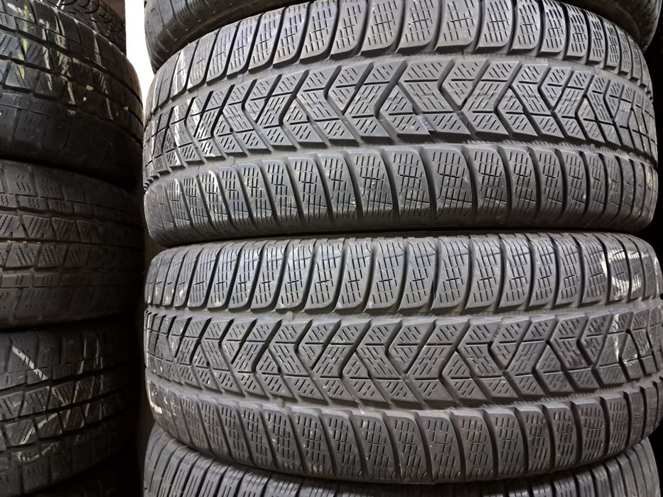 Anvelope second iarna 235 65 R17 Pirelli