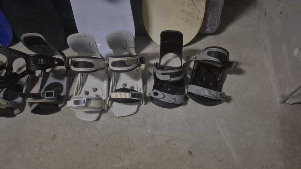 Vind placi snouwoard si legaturi en gros