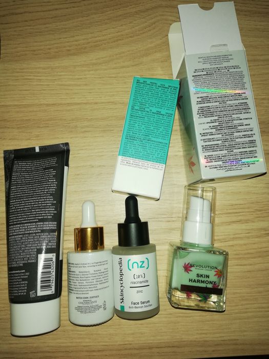 Козметика за лице - серуми, маски.