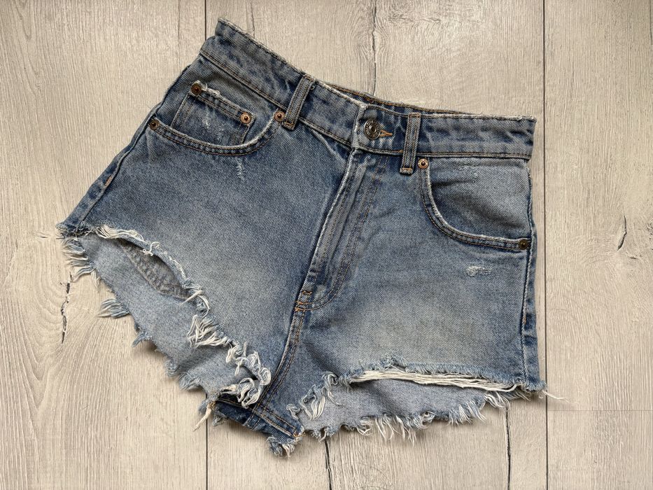 Къси панталони Zara