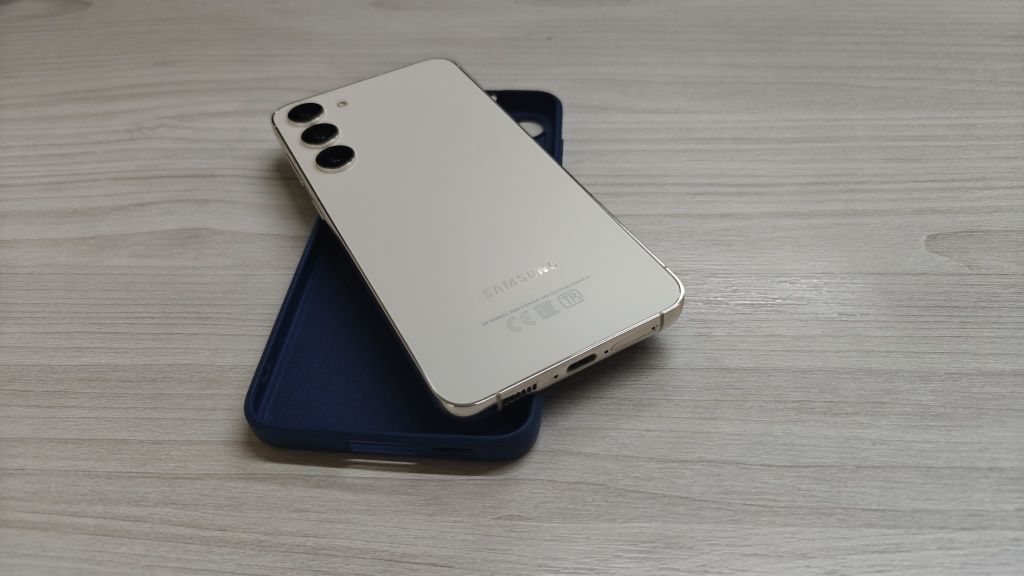 Samsung S23 plus 8/512 White