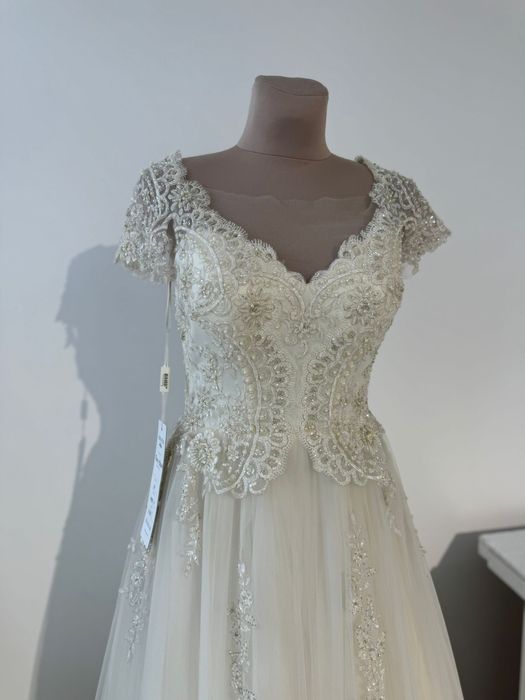 Rochie mireasa nefolosita