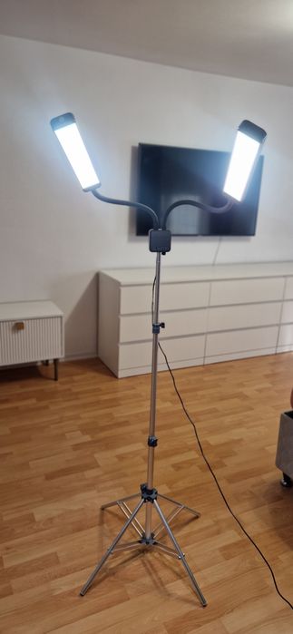 Lampa profesionala make-up, foto -NOU