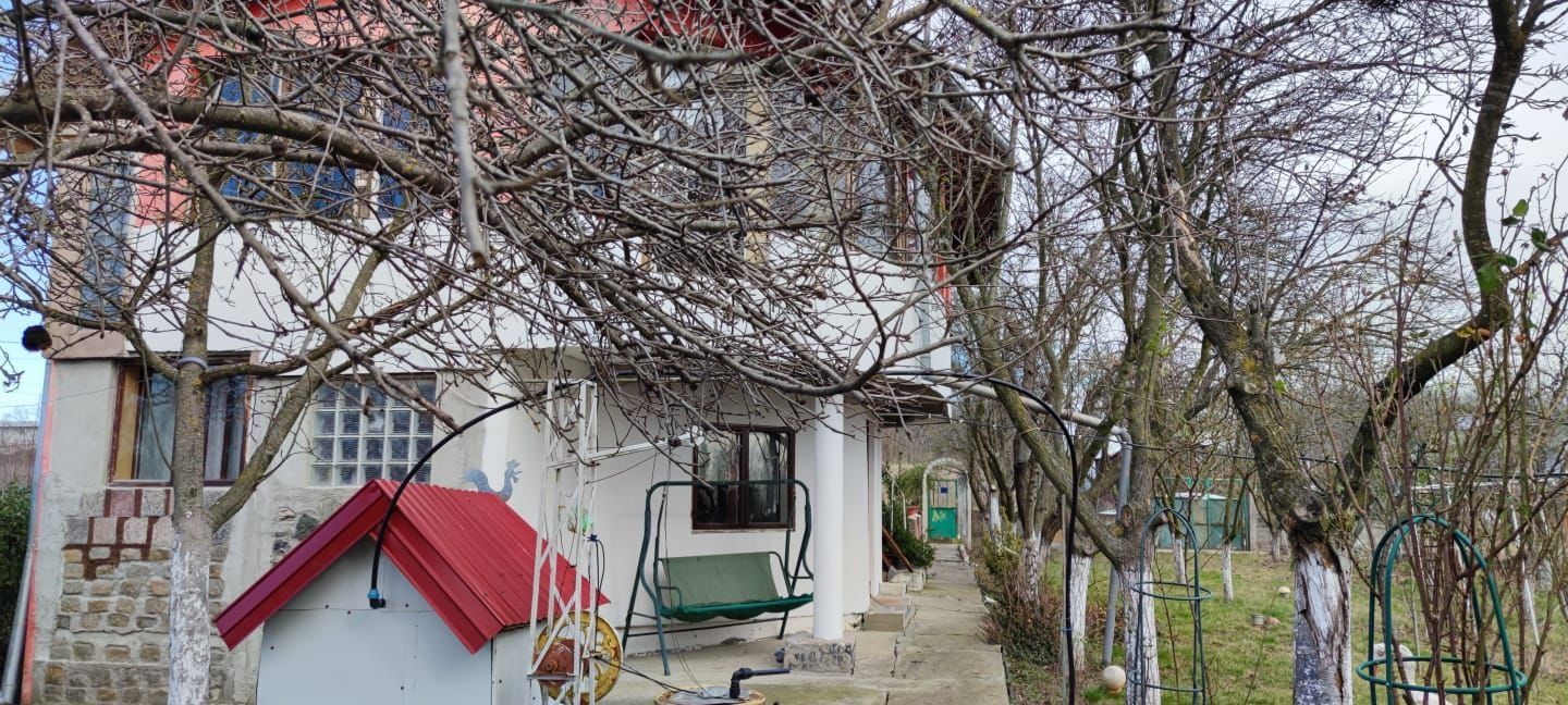 Casă de vânzare, Județul Giugiu