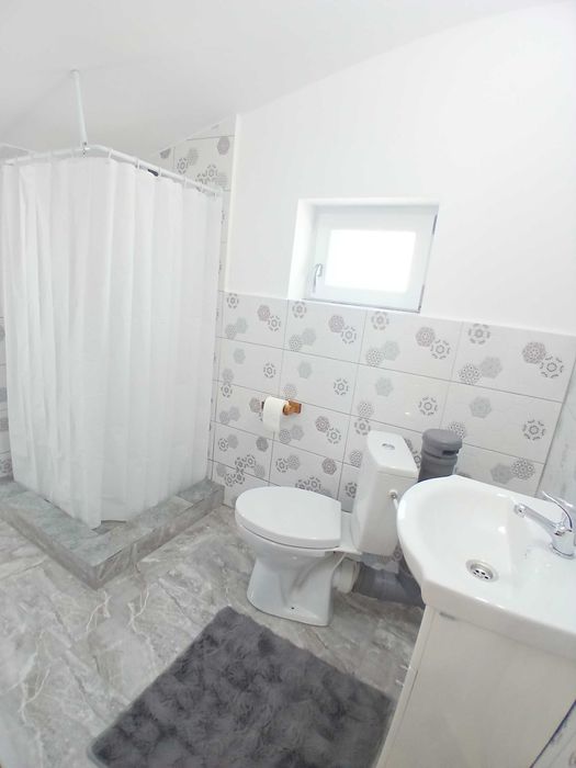 Închiriez apartament str Amaradia lângă Penny Market