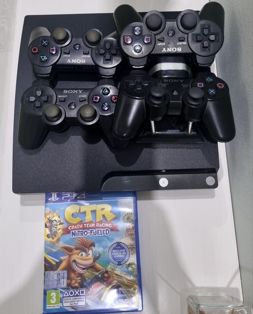 Sony playStation в отличном состоянии.