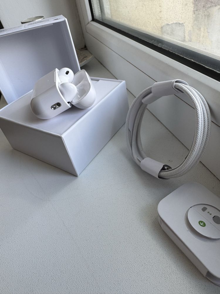 AirPods Pro 2.