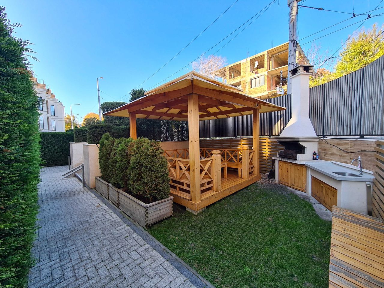 Дава се под наем Двустаен апартамент в Варна, Бриз - 84 кв.м за 600 € - Снимка #5