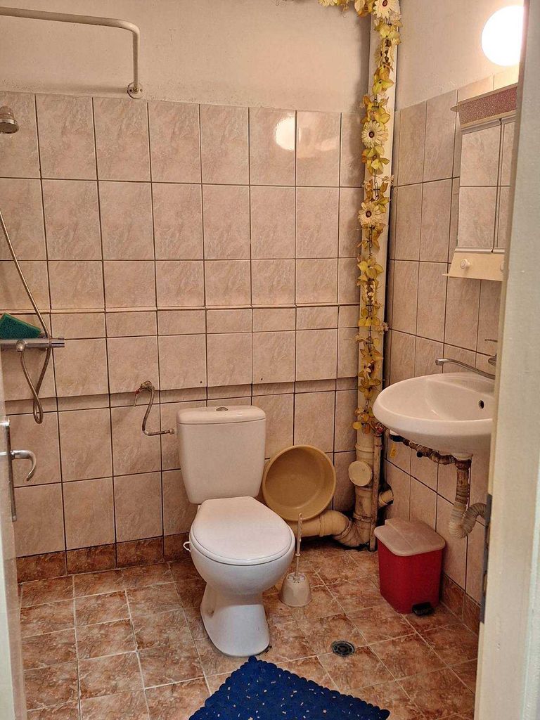 Продава се Тристаен апартамент в Русе, Родина 3 - 87 кв.м за 1035 €/кв.м - Снимка #8