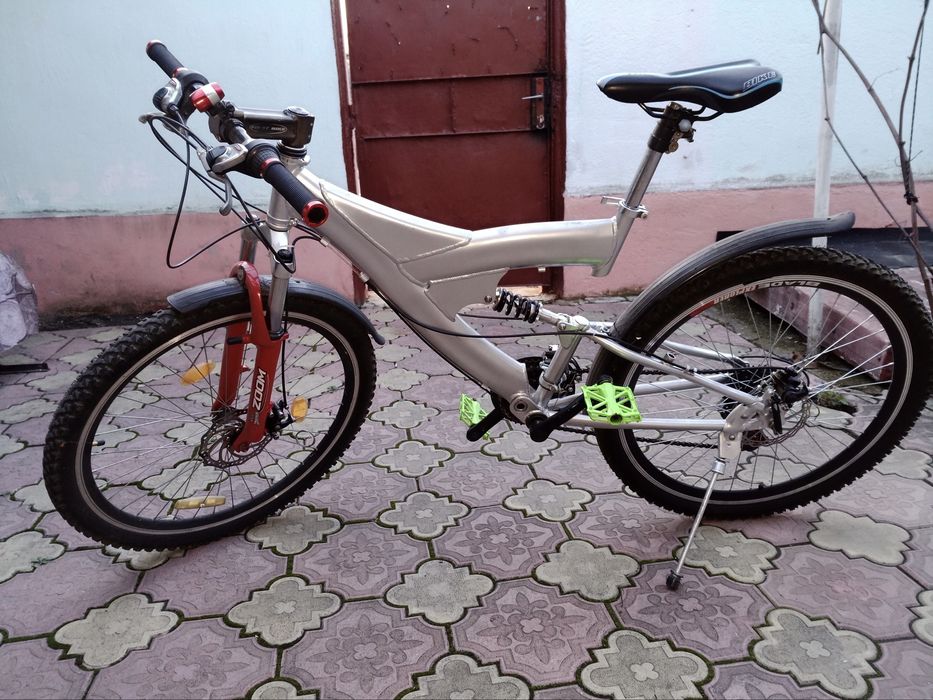 Bicicleta full-shock suspensie față spate inpecabila