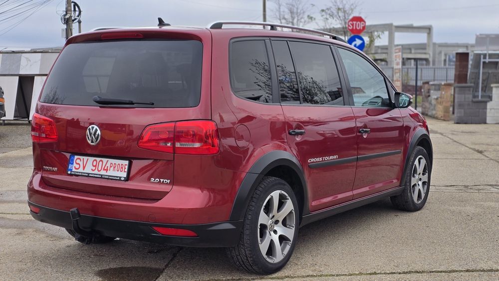 Volkswagen touran cross 2.0 tdi 7 locuri 
2.0.tdi 140.cp
231000km
Euro