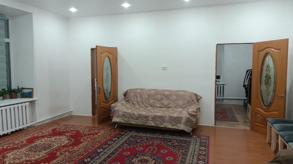 Продам квартиру .