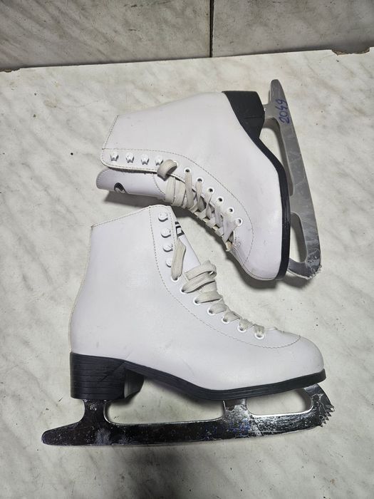 Patine 2049 gheata patinaj artistic   marime eu 35  (22,5   cm)