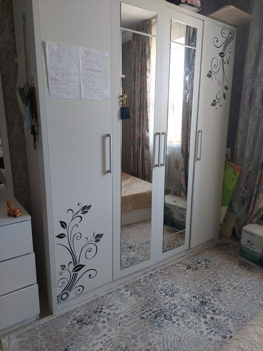 Спальный гарнитур