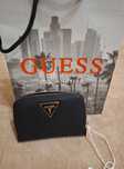 Guess оригинално портмоне.
