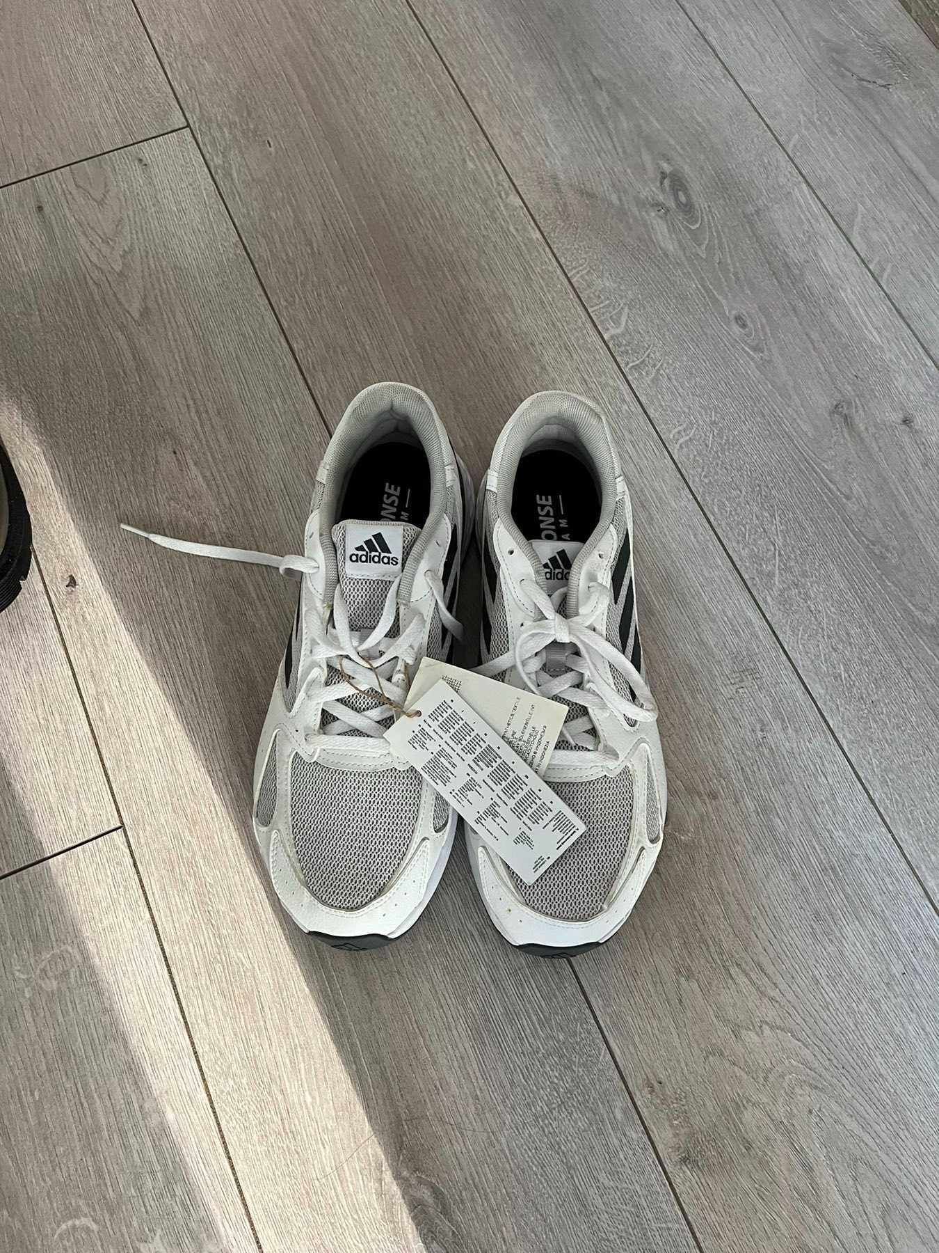 НОВИ Adidas Response Run Бял/Сив - Номер 43 1/3