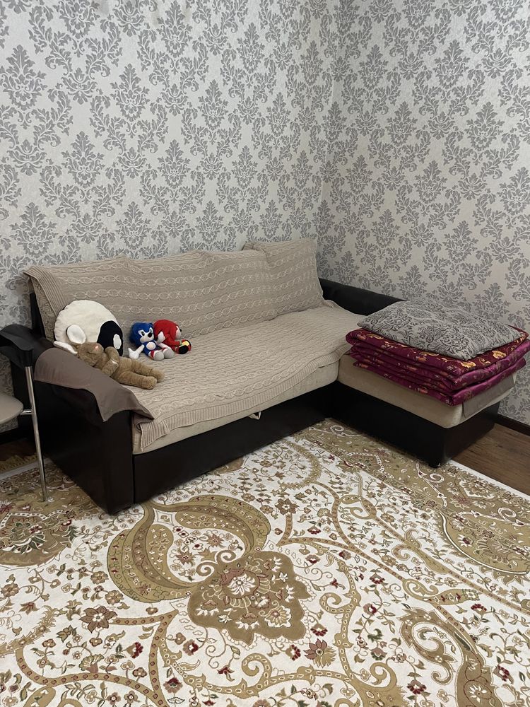 Продается угловой диван в хорошем состоянии. 100,000 тг, торг уместен.