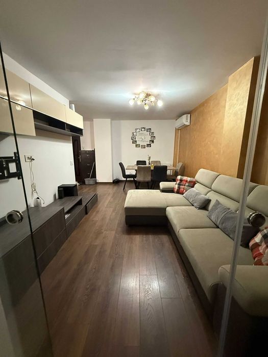 Proprietar inchiriez apart cu 3 cam  BIG / Pitesti Shopping Park
