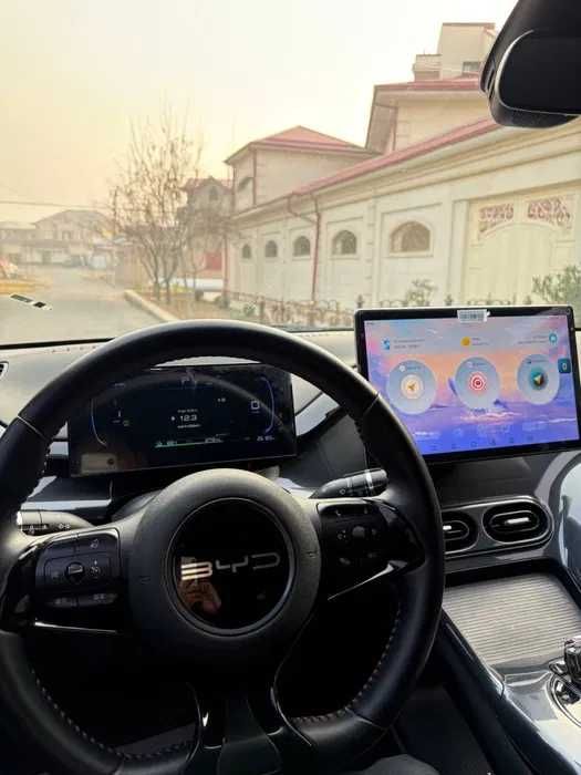 BYD E2 bolib tolashga chiqazib beramiz