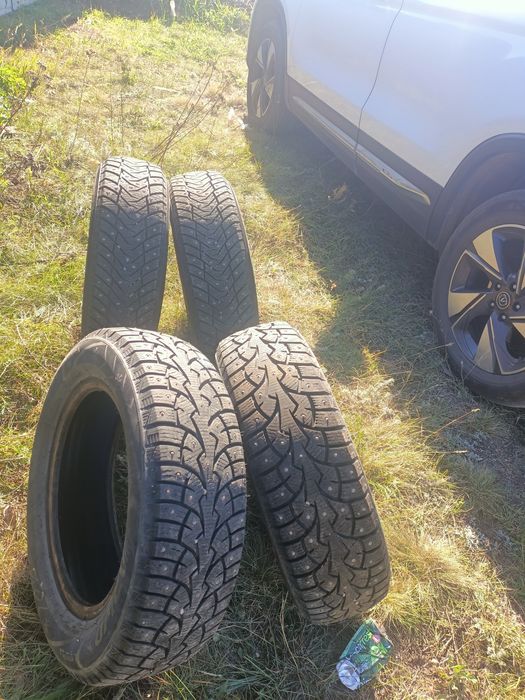 Продам зимние шины Yokahama 4 штуки