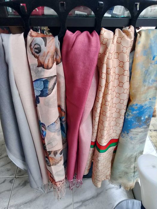 Дамски шалове кашмир