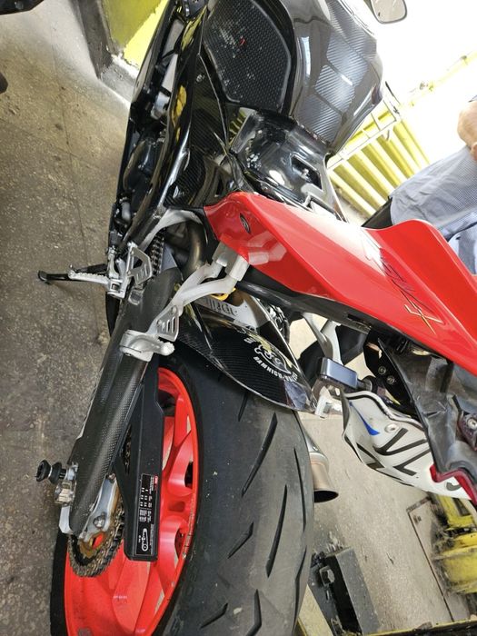 Aprilia RSV4 APRC 2011