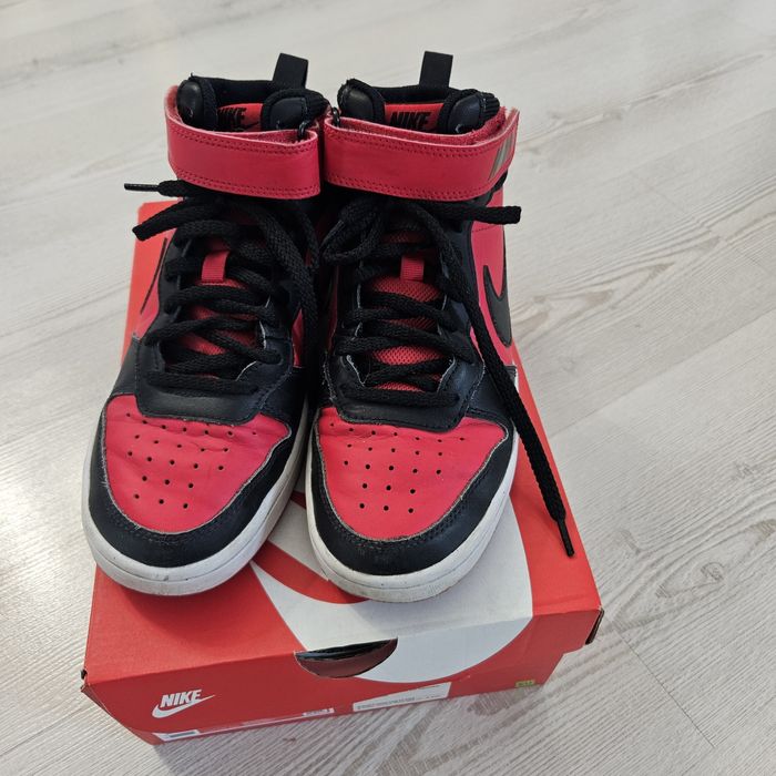 Nike маратонки номер 37,5