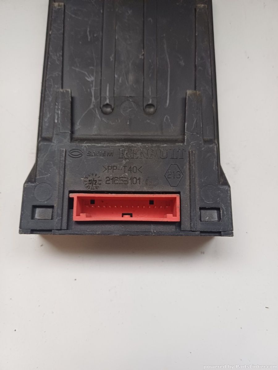 Interfata audio usb RENAULT LAGUNA II (BG0/1_) [ 2001 - 2007 ] OEM 316544688