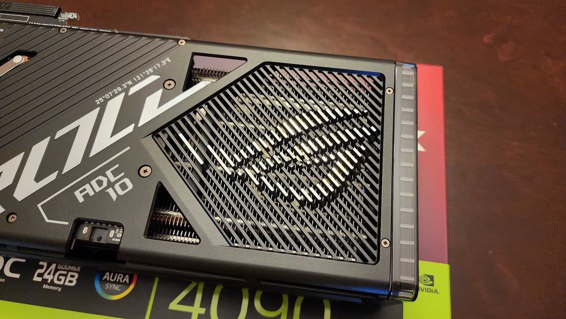 Видеокарта ASUS GeForce RTX 4090 ROG Strix OC Edition