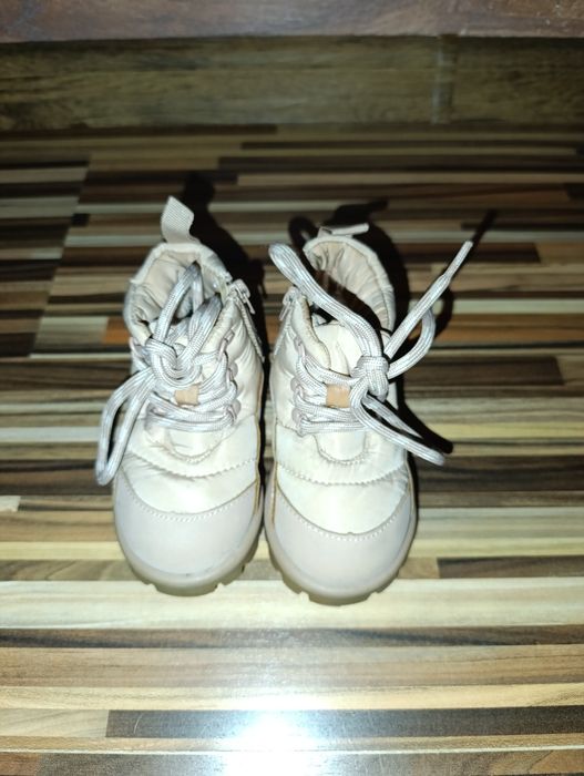 Ghete Zara mărimea 21