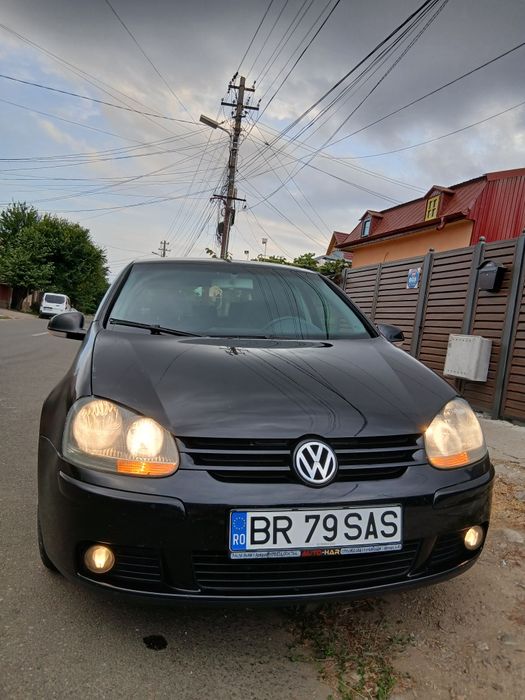 VOLKSWAGEN golf 5 benzina 1.6din 2005,propietar