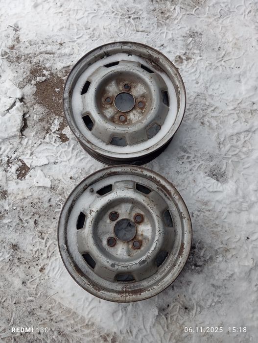 Продам диски R 13 Ниссан