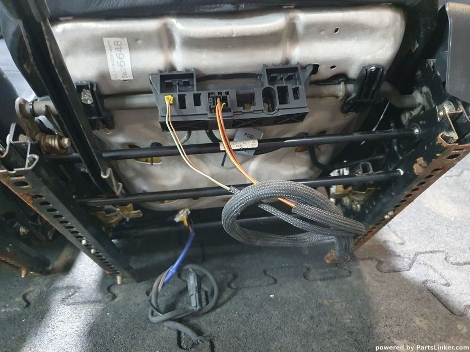 Scaune piele cu incalzire MERCEDES-BENZ C-CLASS II (W203)  [ 2000 - 2007 ] C 220 CDI (OM 611.962) 100KW|136HP